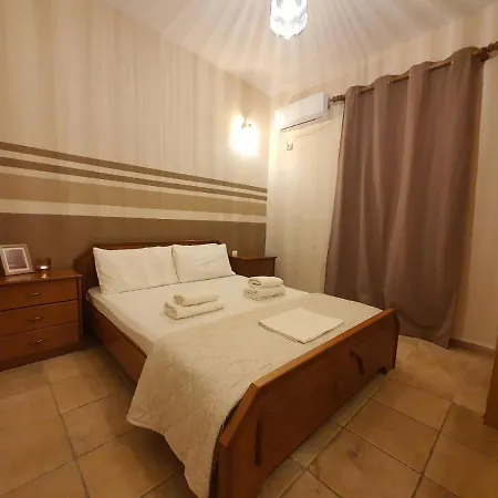 Villa Ioanna *